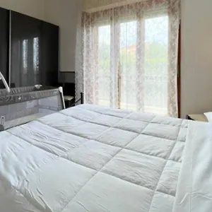 2 Parcheggio Privato - Wifi- Giardino Casa vacanze
